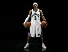 全运会八强战对决在即！纽约尼克斯演练定位球，利雅得新月密集防守应对(决斗亚索阵容最新)